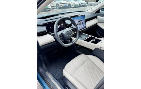 Lynk&Co 08 EM-P Four, Ultra Top 4WD, 2025 (09)